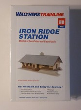 Walthers HO 1/87 scale Water Tower and Shanty Iron Ridge Station