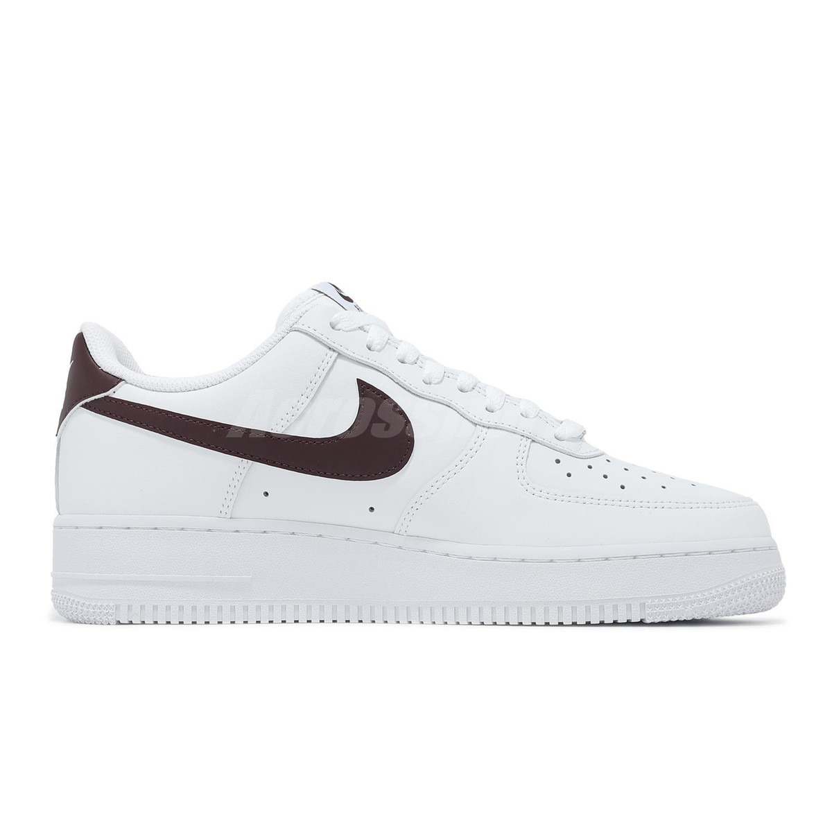 【新品未使用　ACE TRACK AF1 77SIZE】 nike-mens-air-force-1-07-lv8-