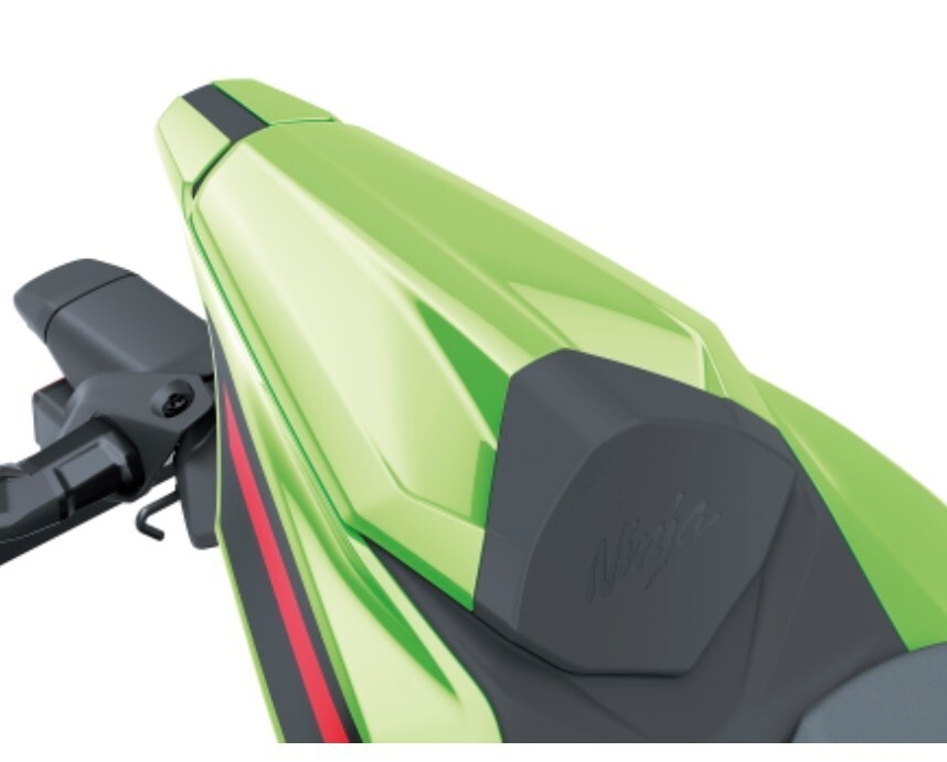 OEM GENUINE KAWASAKI ZX4RR REAR PILLION SINGLE SEAT COVER COWL