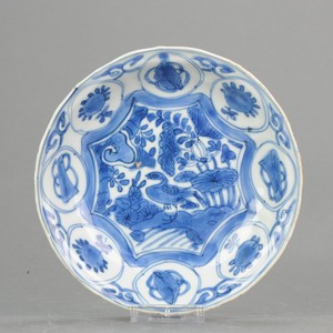 Antique Chinese Porcelain 17th c Kraak porcelain dish with Ducks