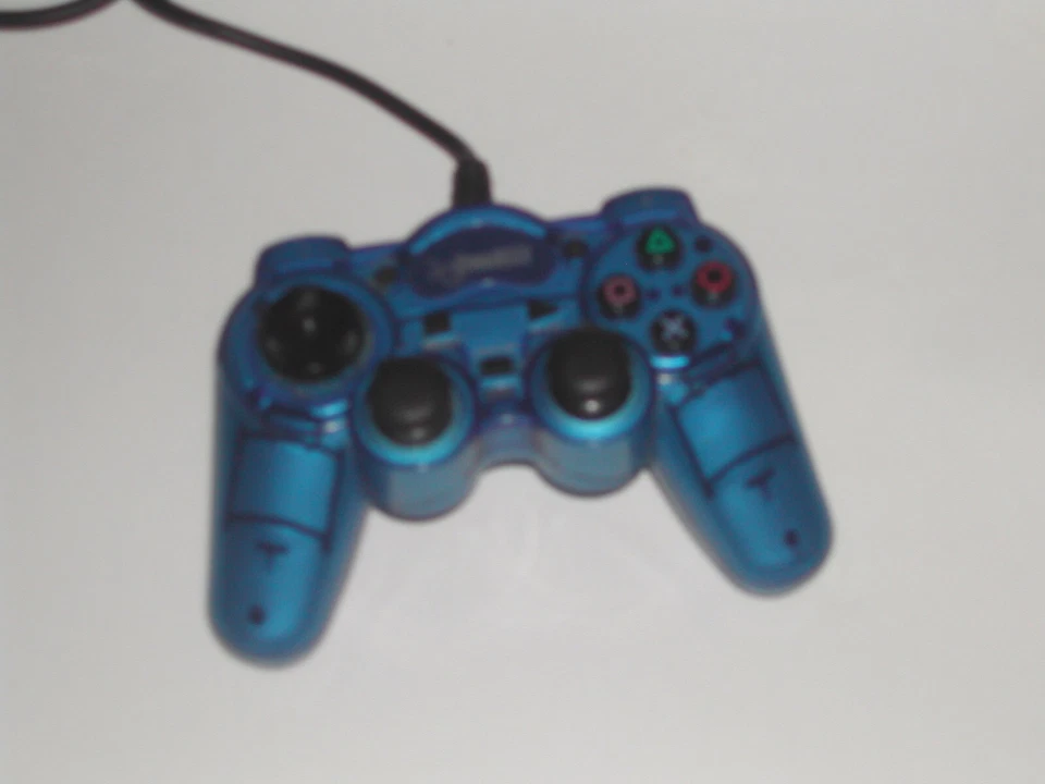 Dreamshock Micro Blue Wired Dream Gear PS2 Game Controller - Image 2 of 4