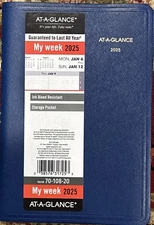 2025 AT-A-GLANCE DayMinder 5,5 x 8" Weekly Appointment Book