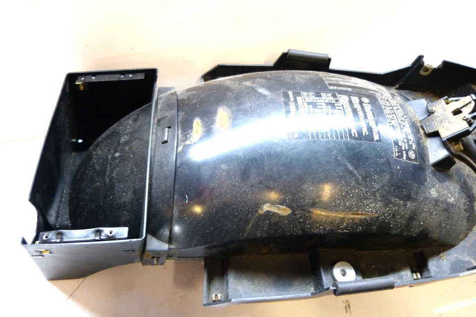 Guardabarros interior trasero panel plástico bmw r1150 rt 2003 Foto 4 de 4