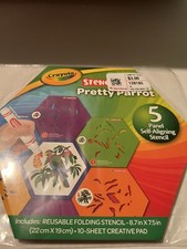 crayon stencil pretty parrot