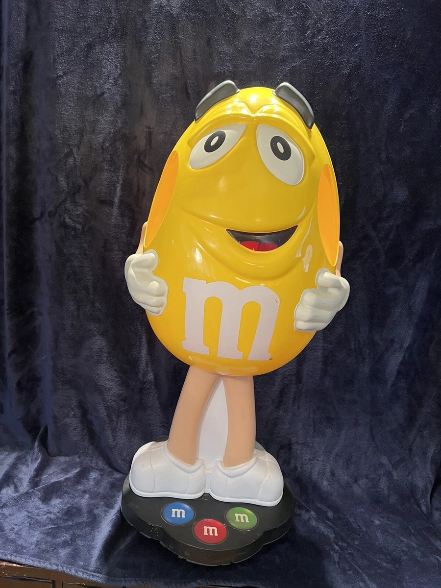 M&M Store Display | eBay