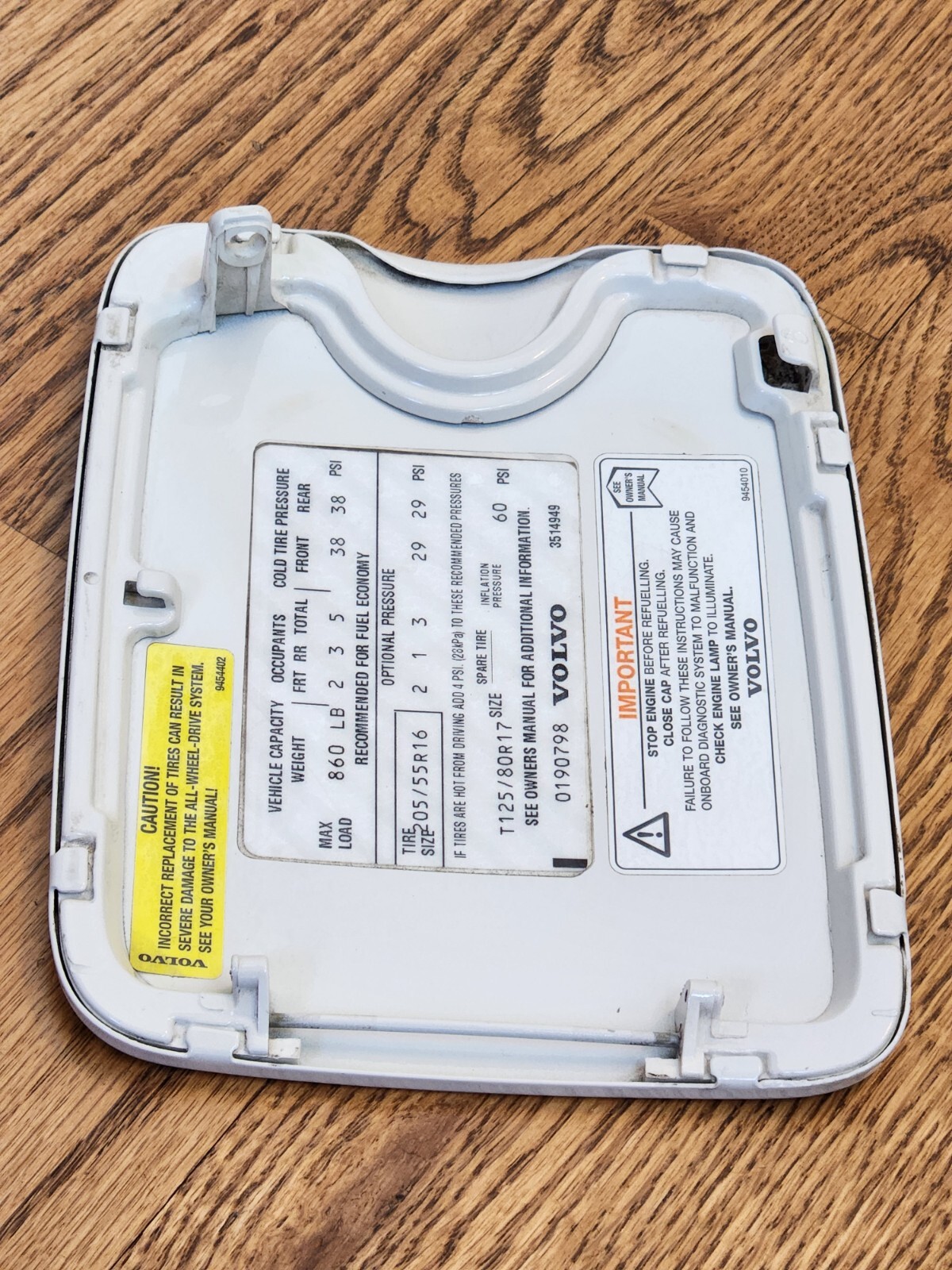 Volvo S60 V70 XC70 XC90 Gas Fuel Door Volvo Paint Code 453 White Pearl