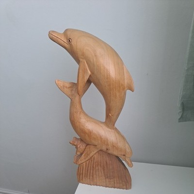 Große handgeschnitzte Holz Delfine Skulptur 20 cm groß 