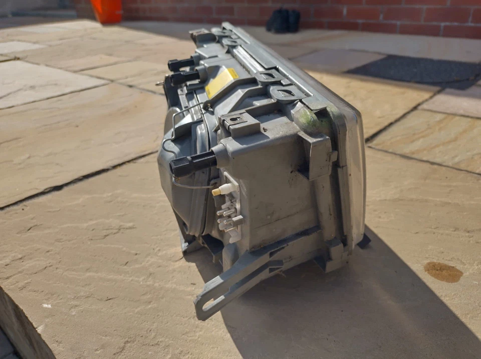 Farol lateral de passageiros Mercedes Benz 190e 1992 - Imagem 4 de 4