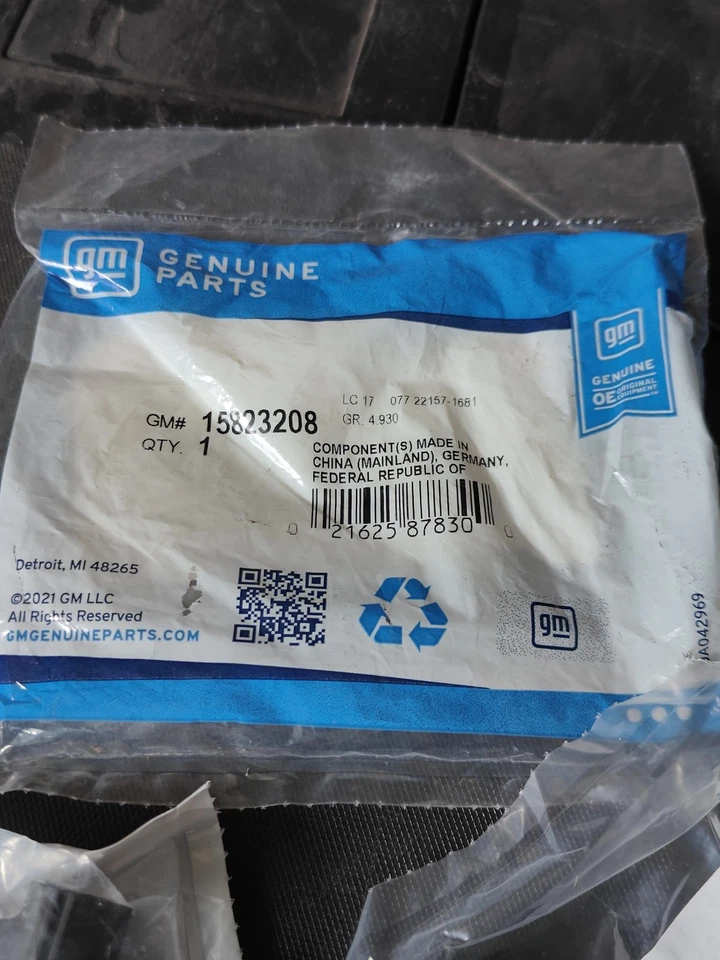 GM Genuine Parts 15823208 Power Brake Booster Vacuum Sensor Brand New OEM - Image 3 of 4