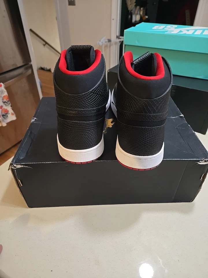 Talla 12 - Air Jordan 1 Retro Nuevo Alta Piel de Serpiente NUEVO RB Última Venta 600$ Foto 4 de 4