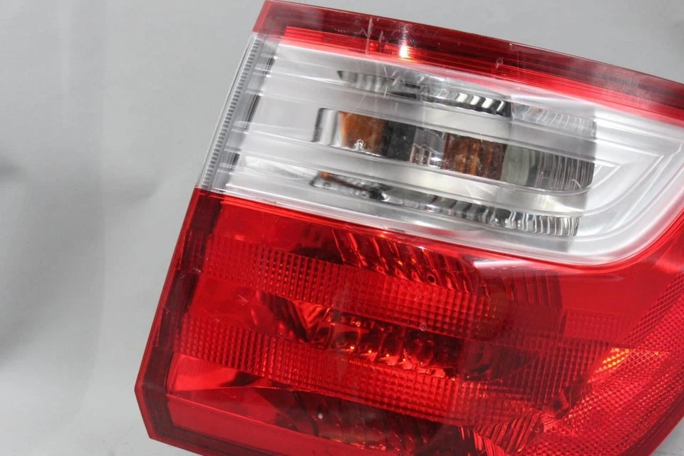 Lanterna traseira direita do passageiro montada em um quarto compatível com 2011-13 Honda Odyssey fabricante de equipamento original #41853 - Imagem 3 de 4