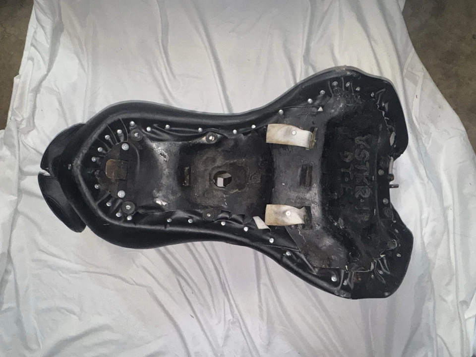 2011 Yamaha Styker Seat - Image 4 of 4