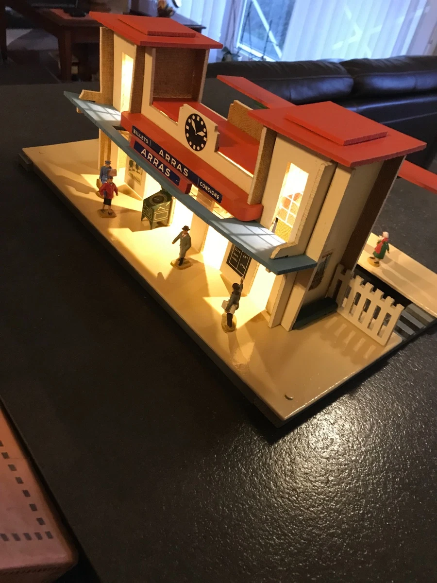 Autres & non classés - HORNBY MECCANO Lot de 2 wagons voyageurs 1