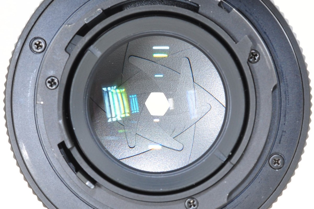 CONTAX Carl Zeiss Planar 50mm f/1.7 T* AEJ Standard Lens [Near