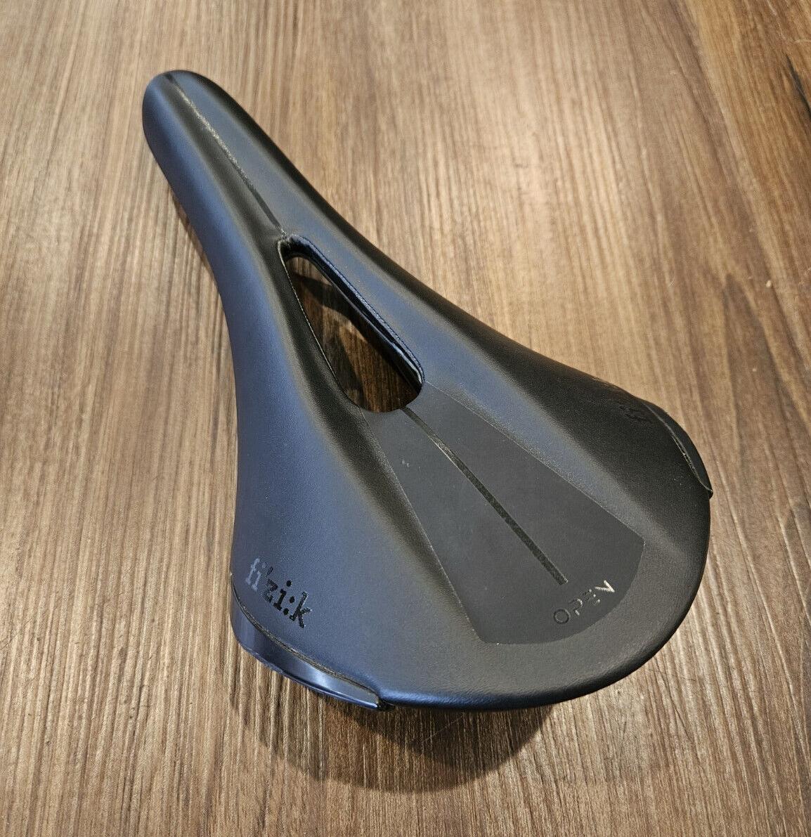 Fizik Aliante R3 Open Cycling Saddle, Black, Regular | eBay