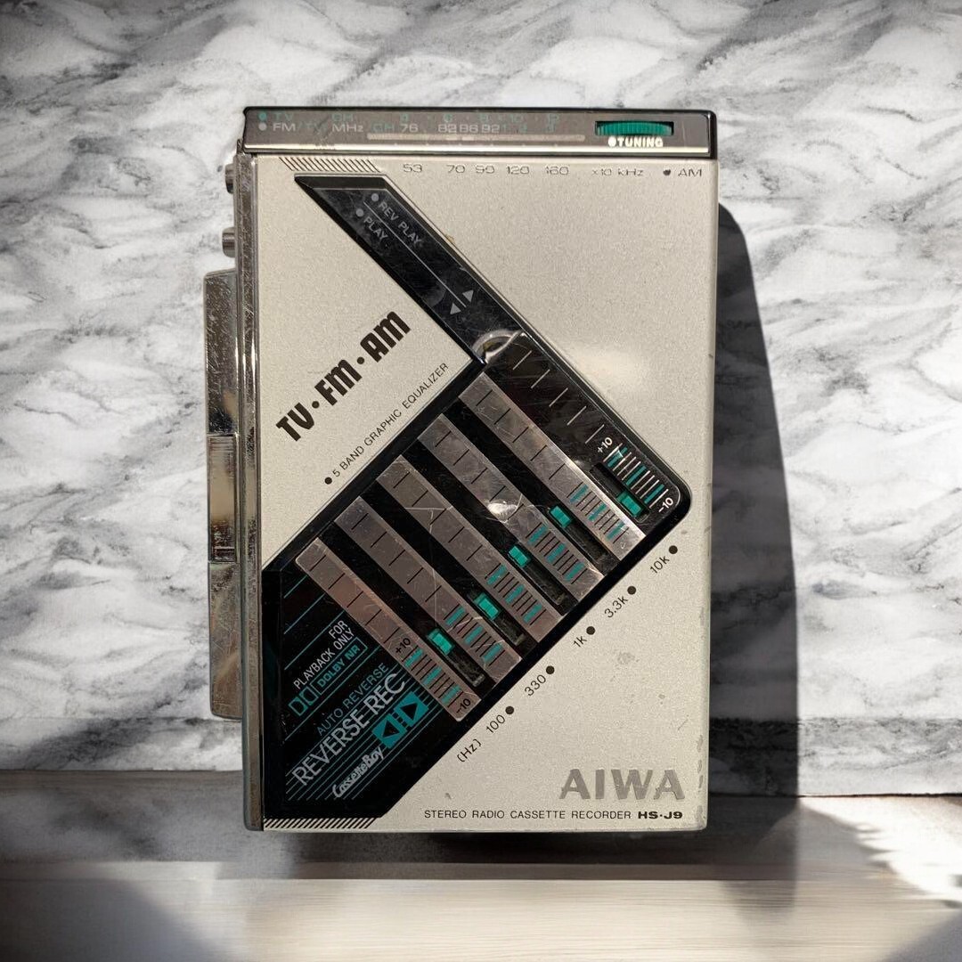 ラジオ・コンポ Aiwa HS-J9 cassette Boy AIWA HS-J9 Cassette Boy Vintage PORTABLE RADIO CASSETTE RECORDER