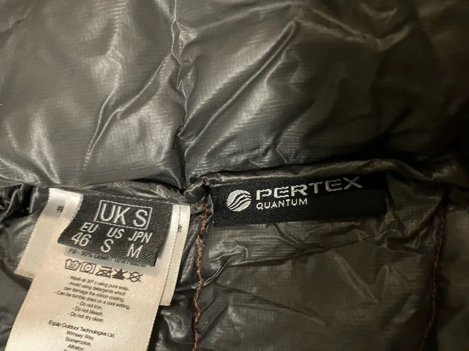 Chaqueta de Plumón Rab Mystic G Para Hombre Pequeña Ligera 900 Relleno Rojo/Naranja Usada Excelente Foto 4 de 4