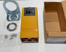 OMRON E3K-R10K4-NR Retro-Reflective Photoelectric Sensor Photo Eye Gate