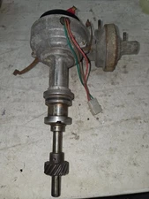 Ford 302 Distributor with Mallory E-Spark module
