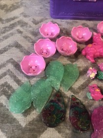 LOT 20 HATCHIMALS COLLEGGTIBLES MINI FIGURES and TWO 12 PACK EGG CARTON CASES