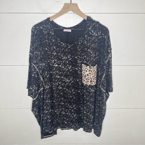 Cotton Bleu • Black Marble Leopard Chest Pocket Short Sleeve Top Size