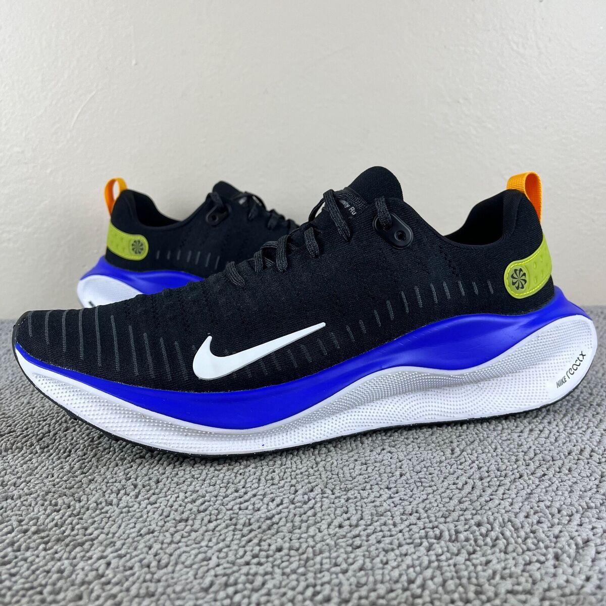 Nike ReactX Infinity Run Flyknit 4 Black White Road Running Nike ReactX Infinity Run Flyknit 4 Black White Road Running