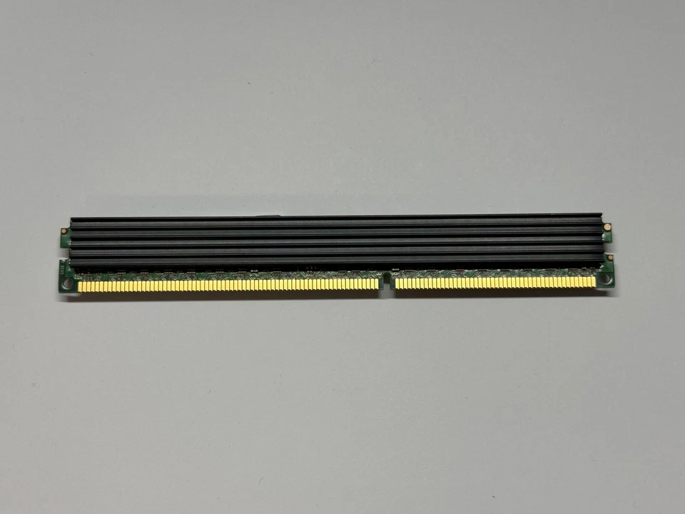 Micron 4GB DDR3 1333 PC3-10600R 1.5V Registered ECC RAM MT36JBZ51272PY-1G4D1AB - Image 2 of 2