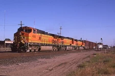 Original Train Slide  BNSF #4668 06/2001 Stockton CA #21