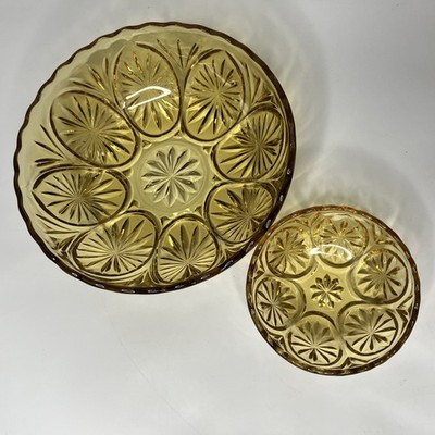 Vtg Set of 2 Anchor Hocking 8'' & 4.5'' Medallion Honey Marigold Amber Glass Bowls