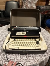 Vintage Sears Medalist Power 12 Electric Portable Typewriter W/ Hard Case     thumbnail