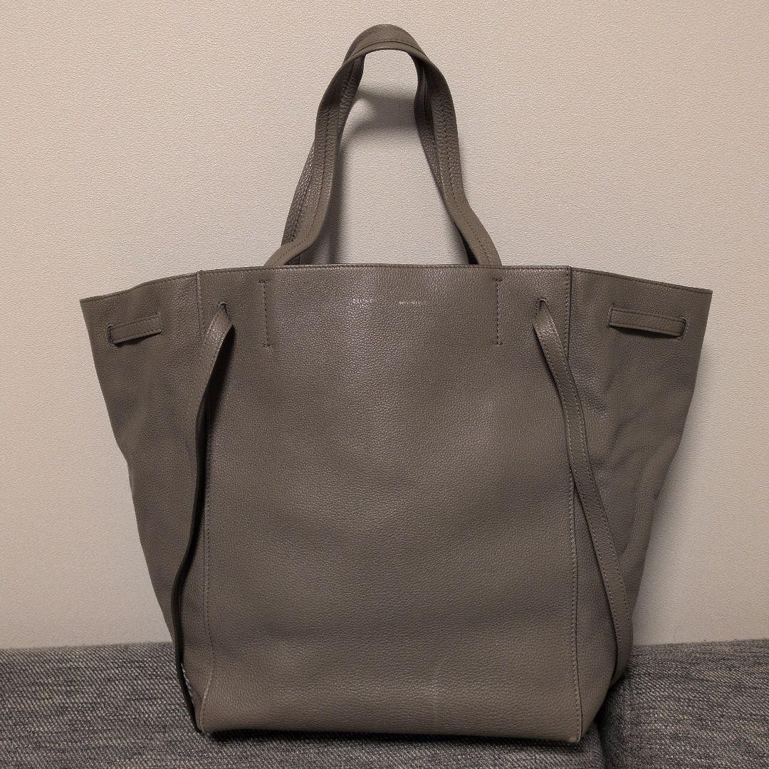 CELINE Cabas Phantom Structured Leather Tote Bag … - image 10