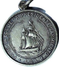 VINTAGE - ARGENTINA REPUBLIC ARMADA (NAVY) - 1931 FRAGATA SARIENTO MEDAL EC 8277