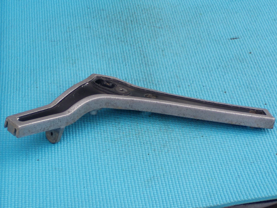 84-85 Kawasaki ZN1100 ZN700 LTD eje inferior izquierdo cuadro empuñadura Foto 2 de 4