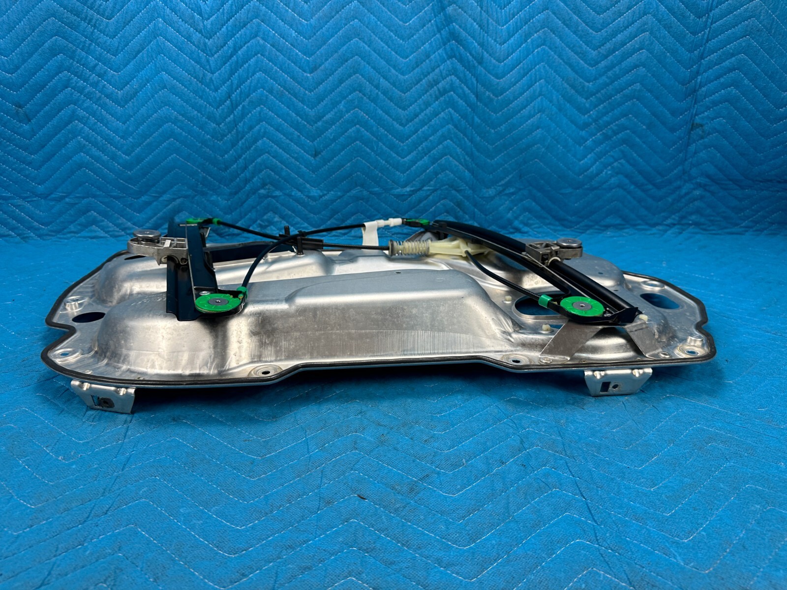Bentley Flying Spur Front Passenger Door Window Regulator w/Carrier 2006-2012 OE