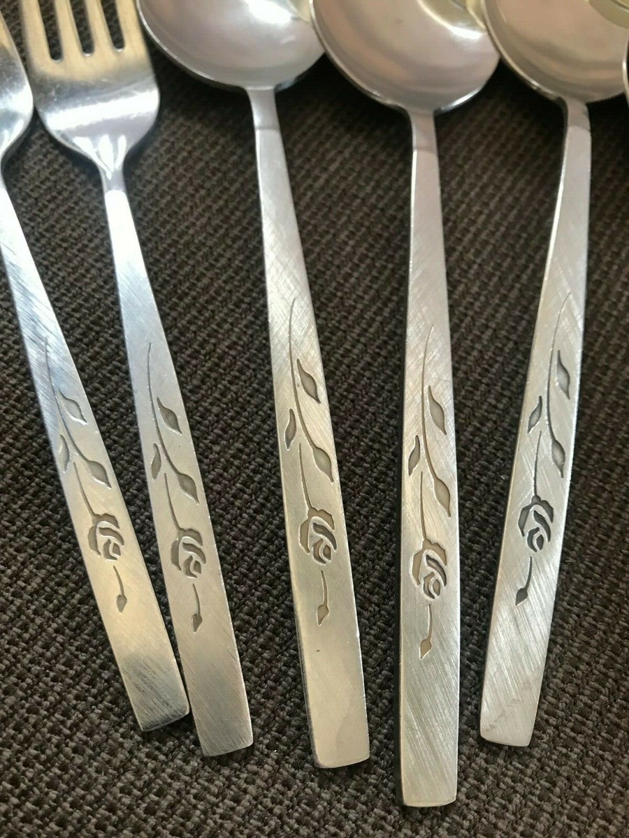 Oneida CAPISTRANO Oneidacraft Deluxe Stainless flatware CHOOSE 4