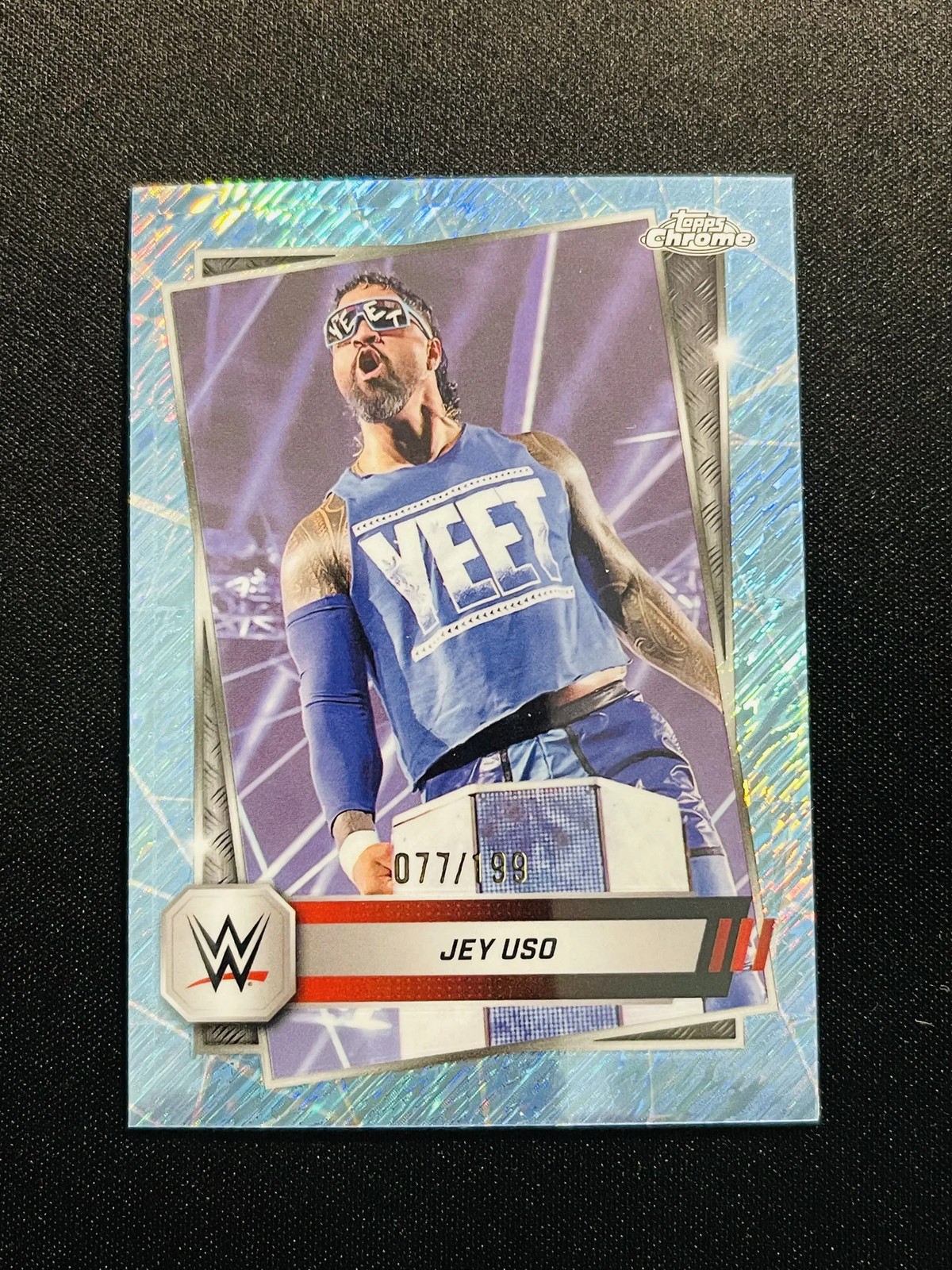 2025 Topps Chrome WWE Jey Uso #106 Aqua Shimmer Refractor 77/199 KM009