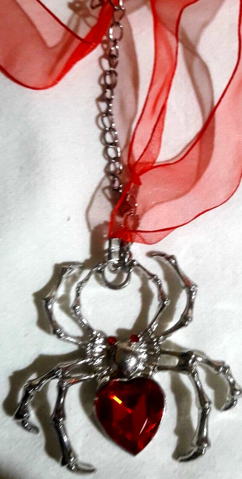 HALLOWEEN VELETTA NERA CON RAGNO FOSFORESCENTE E CIONDOLO RAGNO ARGENTO E ROSSO - Immagine 4 di 4