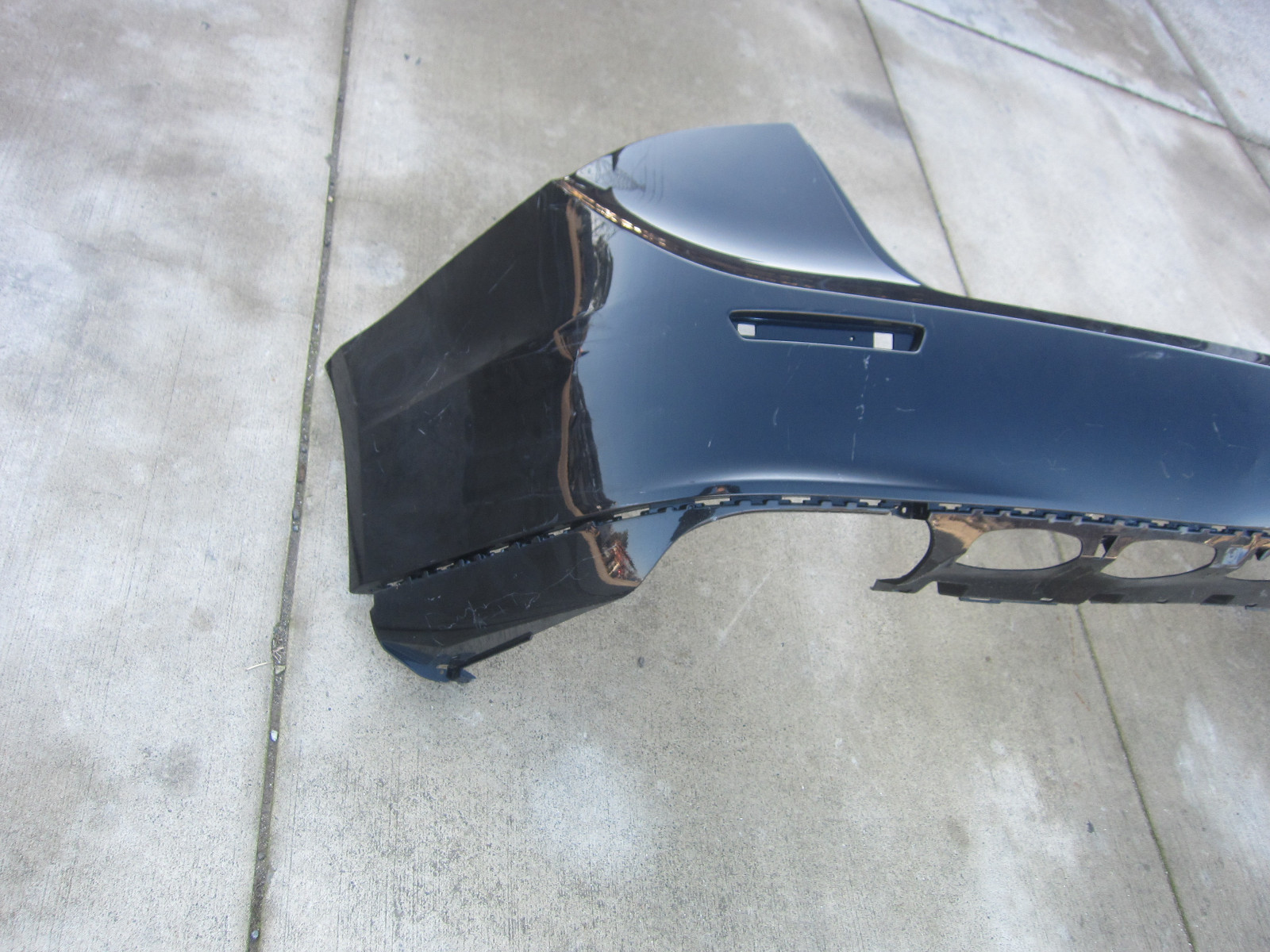 Maserati Ghibli 2014-17  Rear Bumper Cover / (Black)  -   673004365