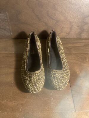 DONALD PLINER beaded Ballet Flat Hasin 8m