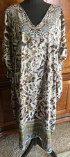 Women’s Step in Style One Size Kaftan Brown/Green Animal Print/Tribal