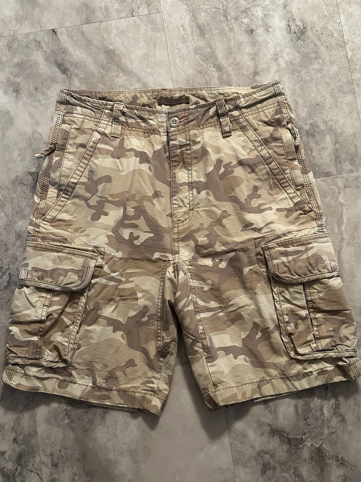 LL Bean Camo Cargo Shorts Men 30 Natural Fit Outdoors 9” Inseam Hiking Utility