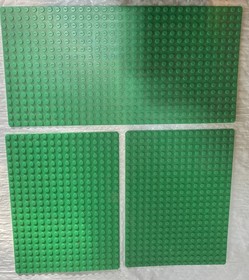 LEGO 6080 Castle Over 100 Parts No Box See Description & Pics