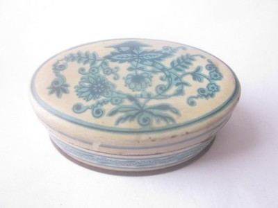 43601 Puppenstube Brotdose Blech Zwiebelmuster bread bin 6x3,5x2,5cm blau sgt