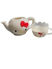 Hello Kitty Plastic Teapot Tea cup Sanrio Pretend Play tea party