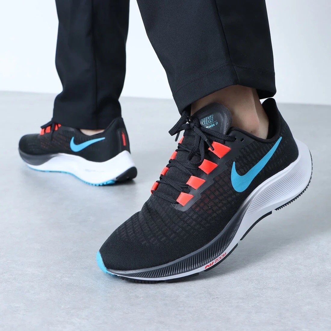 Nike Air Zoom Pegasus 37 Running Shoes Black Size 11.5 Men display picture 2