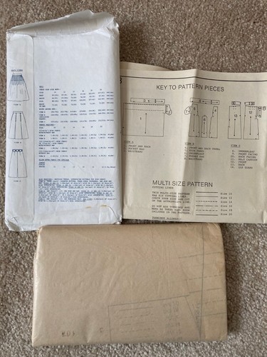 Vintage Sewing Patterns all Original from the Fab! 1960's 70's 80's - Picture 13 of 17