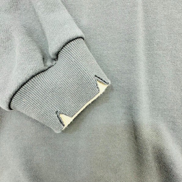 Yansanxia Underock Butterfly Seeker Distressed Gray Crew