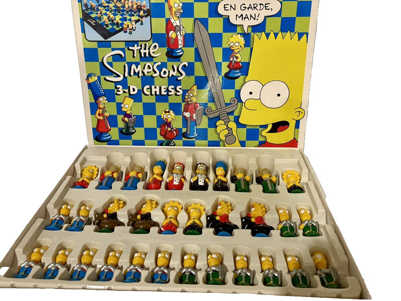 VINTAGE SIMPSONS 3D CHESS SET CHARACTER FIGURES MINIFIG HOMER BART COMPLETE