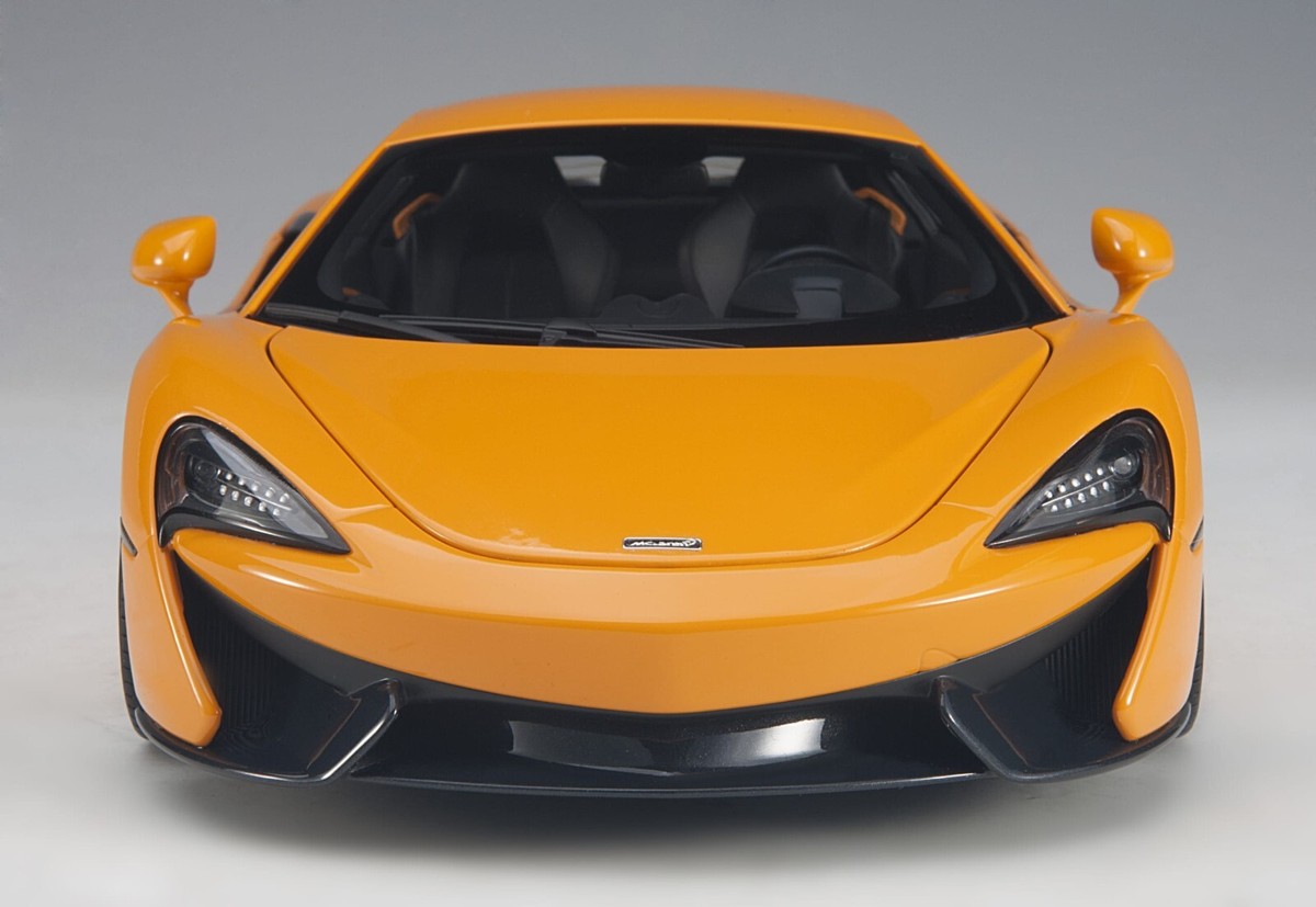 1/18 マクラーレン570 2016 McLAREN 570S ORANGE WITH SILVER WHEELS COMPOSITE 1:18