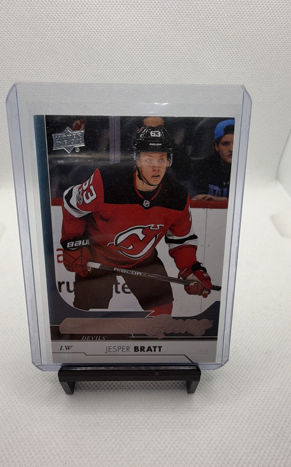 2017-18 Upper Deck - Young Guns Jesper Bratt #466 (RC)